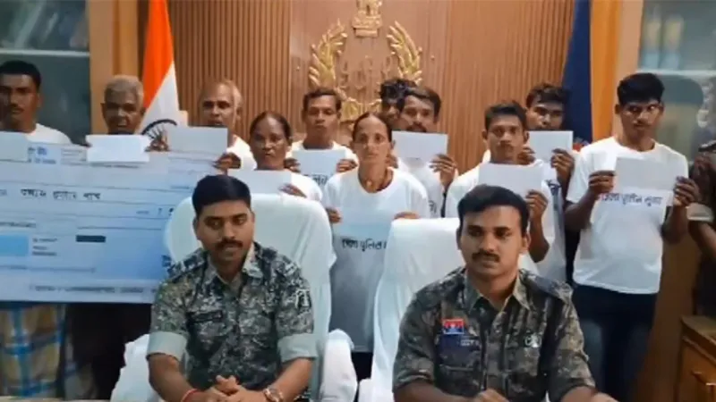 Chhattisgarh: 22 Naxals surrender in Sukma