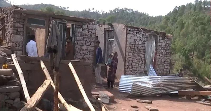 J-K: Heavy windstorm, hailstorm cause property damage in Rajouri's Kalakote
