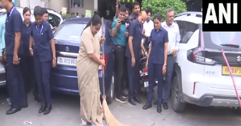 Delhi CM Rekha Gupta launches 'Delhi Ko Koode Se Azaadi' campaign, cleans waste at WCD office