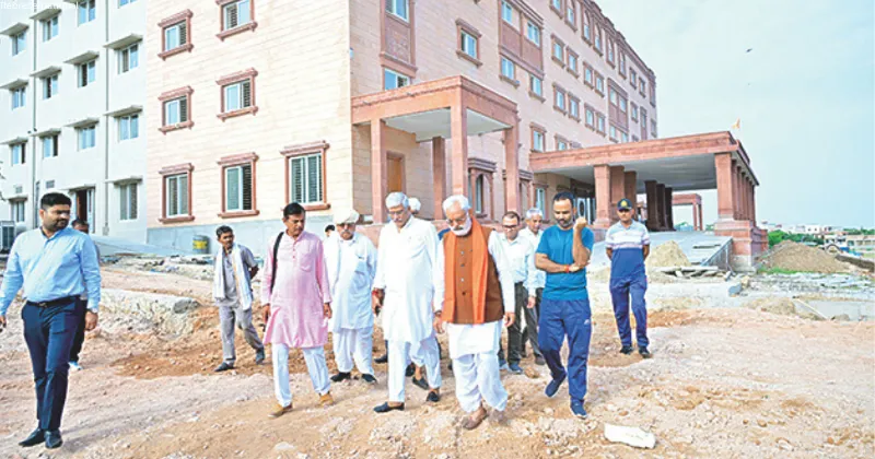 Union Min Shekhawat urges Swadeshi pledge for festivals