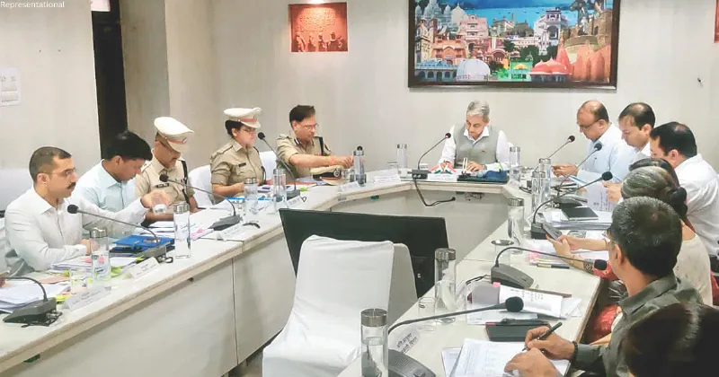 CS reviews I-Day prep across three districts