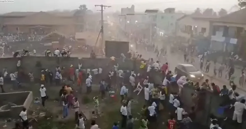 56 people killed in stampede following clashes at a Guinea soccer match, authorities say