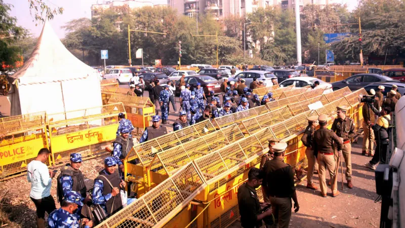 More than 160 protesting farmers arrested in Noida; unions urge judiciary to intervene, threaten to widen stir