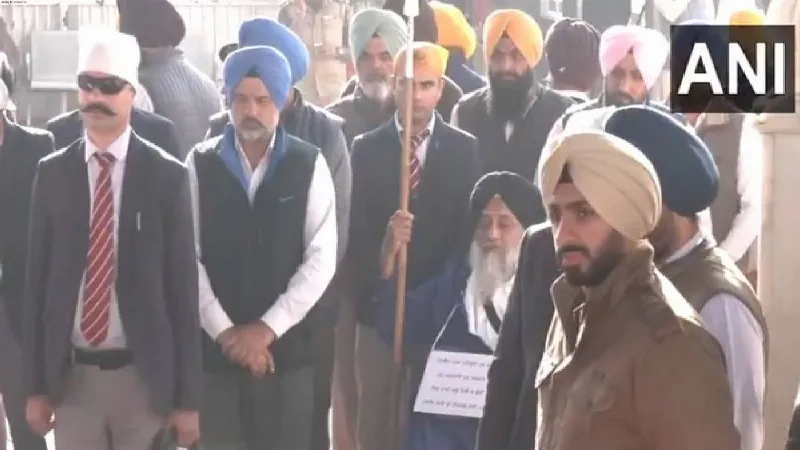 Punjab: SAD leader Sukhbir Badal continue services as 'sewadar' at Takhat Sri Kesgarh Sahib in Anandpur Sahib