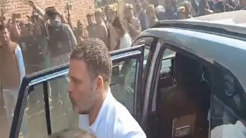 Rahul Gandhi arrives in Hathras's Boolgarhi to meet family of 2020 rape victim