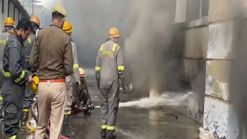 Fire breaks out at electronics company in Noida sector 65