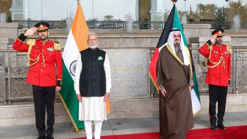 PM Modi receives rousing ceremonial welcome, Guard of Honour in Kuwait