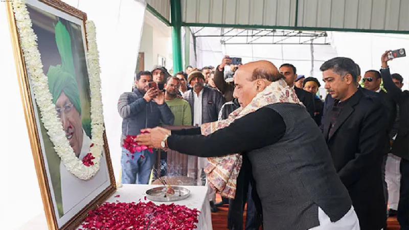 Defence Minister Rajnath Singh pays tribute to former Haryana CM Chaudhary Om Prakash Chautala