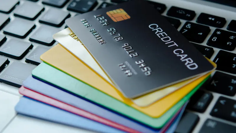 Over 1.10 crore new credit cards issued in last 1 year, private bank dominate market: Report