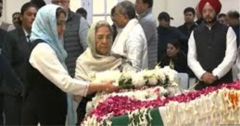 Manmohan Singh's wife, daughter pay last respects at AICC headquarters