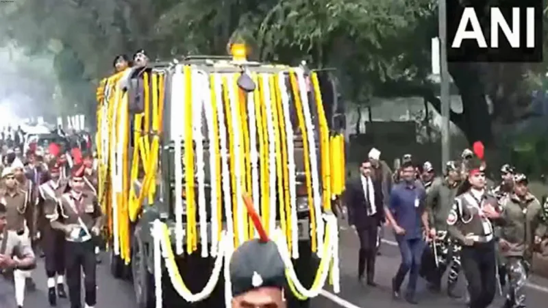 Former PM Manmohan Singh's mortal remains being taken to Nigambodh Ghat