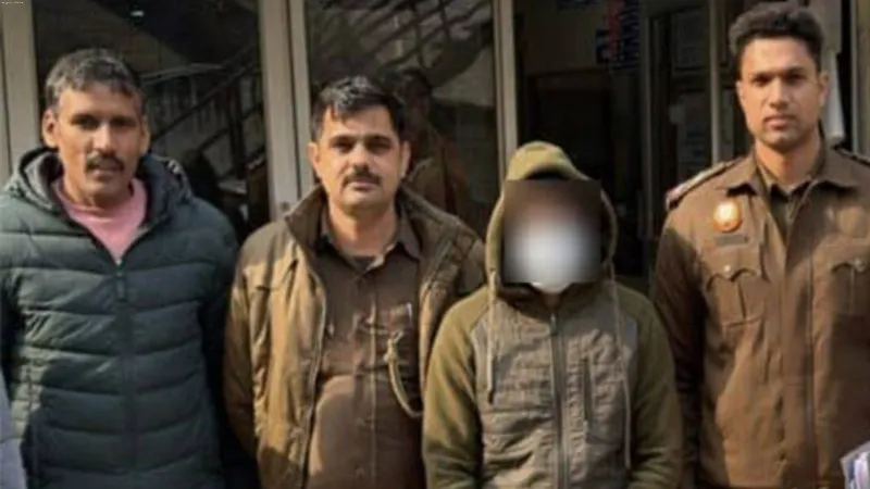 Delhi: Bangladeshi national residing illegally for 3 years arrested, deported