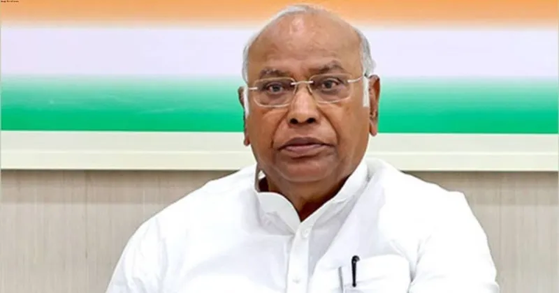 Congress Chief Mallikarjun Kharge pays tribute to Lal Bahadur Shastri on 59th death anniversary