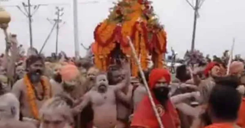 Maha Kumbh: Naga Sadhus of Niranjani, Anand Akharas arrive for first 'Amrit Snan'