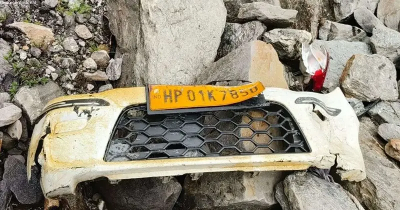 Himachal Pradesh: 4 dead, 1 injured as car plunges into gorge near Rohtang Pass