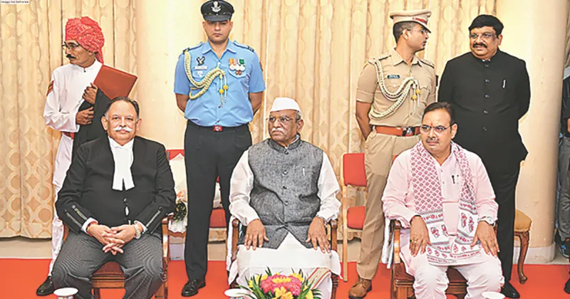 GUV ADMINISTERS OATH TO NEW CJ