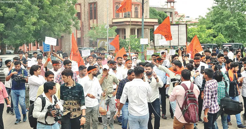 Student bodies push for elections
