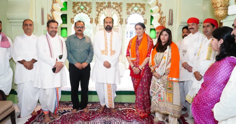 Smriti Irani and Ekta Kapoor Seek Blessings at Nathdwara Temple Ahead of Kyunki’s Grand Premiere