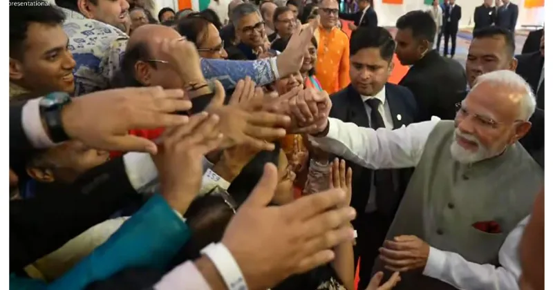 Indonesia: PM Modi receives warm welcome from Indian diaspora in Jakarta