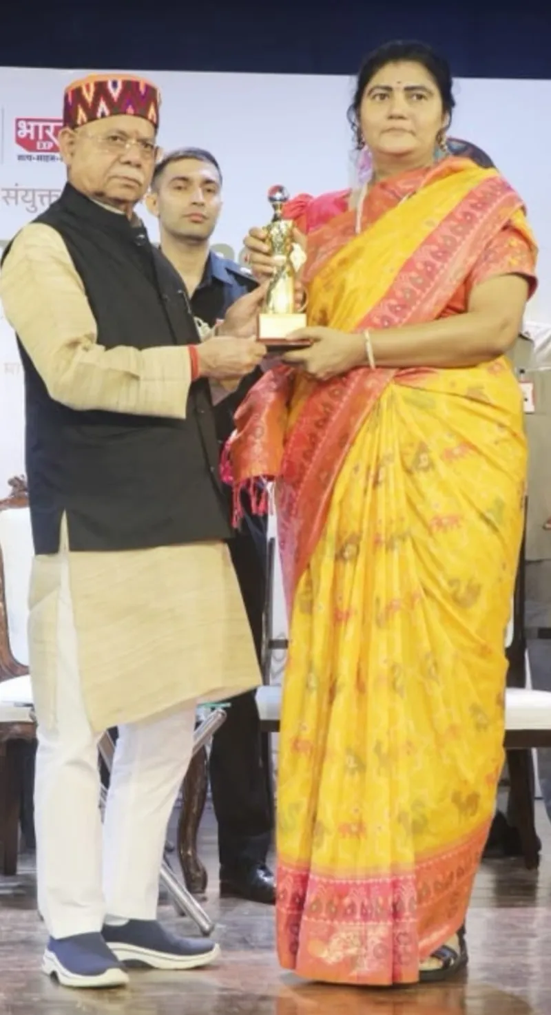 Telangana Governor Sri Shiva Pratap Shukla Honours Ambassador Dr. Thejo  Amudala with Samman Samaroh Award