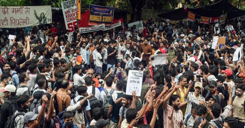 Delhi HC seeks Centre, Delhi Police response on PILs alleging excessive force during CJP protest; orders preservation of CCTV and digital records