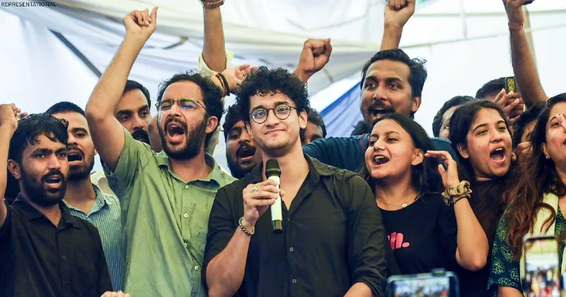 Normalcy in New Delhi as internet restored at Jantar Mantar, Delhi Metro reopens all stations after CJP withdraws protest