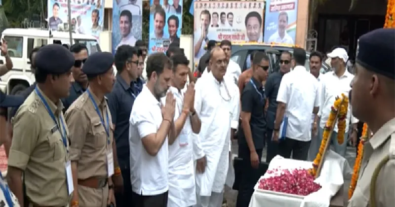 Madhya Pradesh: Rahul Gandhi arrives in Bhopal, pays floral tribute to Indira Gandhi at state party office