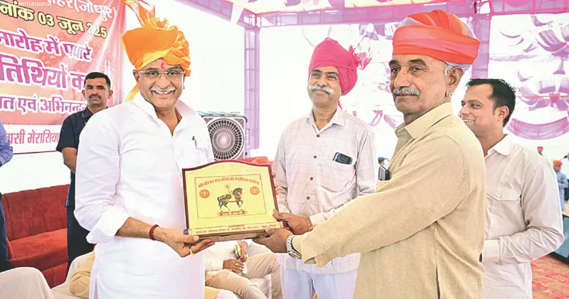 Shekhawat reviews monsoon preparedness
