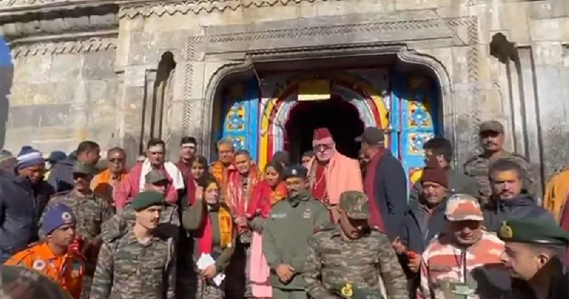 Army Chief General Upendra Dwivedi offers prayers at Kedarnath Dham