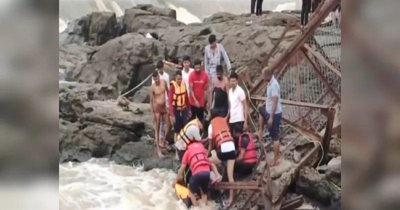 Maharashtra CM Fadnavis expresses grief over deaths in Pune bridge collapse