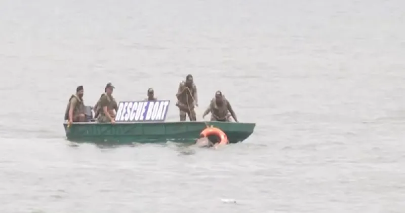 MP: NDRF-SDRF along with army conduct mock drill for flood prevention at Bhopal's Bada Talab