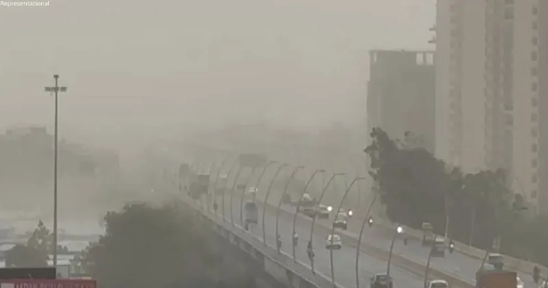 Delhi-NCR hit by dust storm, showers bring respite from scorching heat