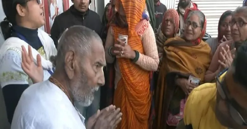 Yoga guru Swami Sivananda passes away at 128, CM Yogi pays tribute