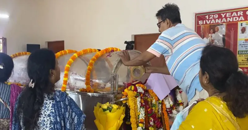 UP: Padma Shri awardee, Yoga Guru Swami Sivananda passes away at 129 in Varanasi