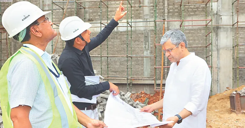 Vaishnaw reviews Jodhpur Station revamp