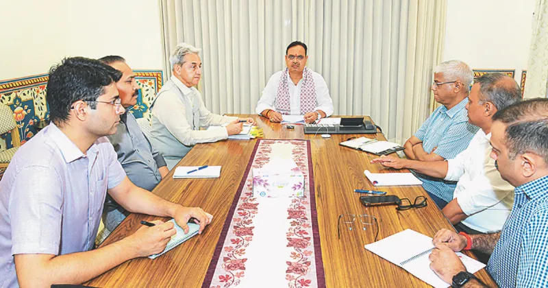 There will be no dearth of essential resources in border districts: CM
