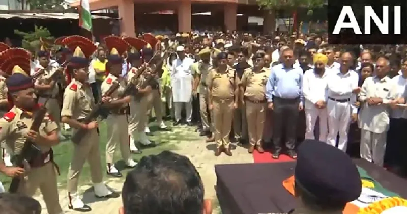 J-K: Last respects paid to ADDC Raj Kumar Thapa who died in cross-border shelling