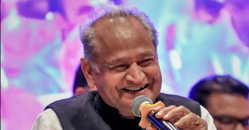 Gehlot discusses key party matters in Jodhpur