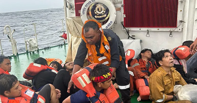 All 24 crew rescued from capsized Liberian container ship near Kochi coast