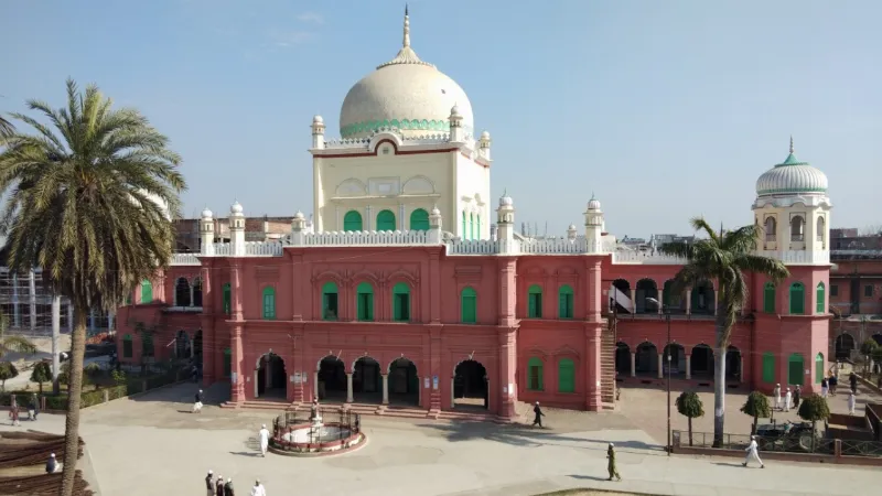 Darul Uloom Deoband lifts ban on entry of women; no phones allowed on campus, veils compulsory