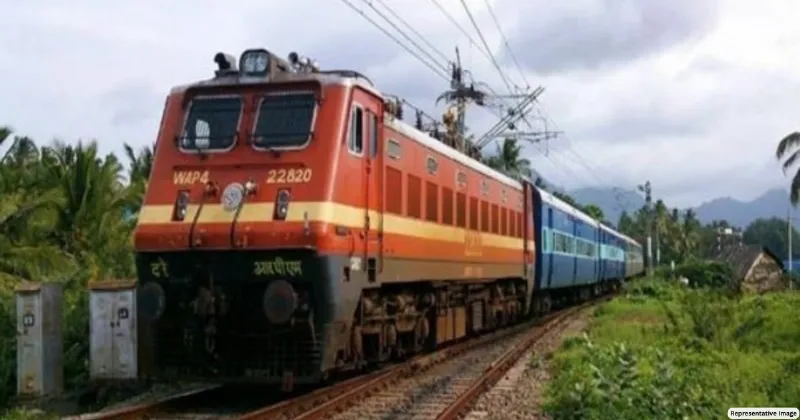 Telangana: Goods train carrying iron ore derails in Peddapalli, 37 trains cancelled