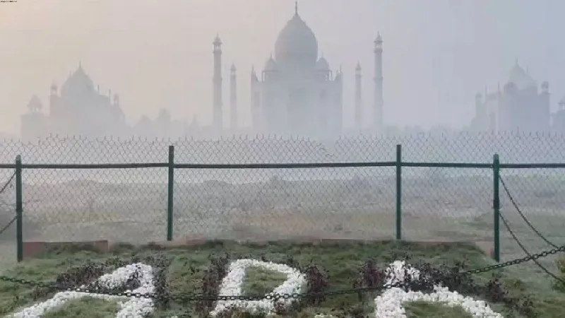 Taj Mahal 'barely visible' due to dense layer of fog