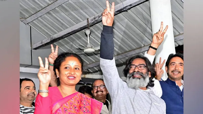 Jharkhand: Hemant Soren set to stake claim to form govt, will reach Raj Bhavan by 4 pm