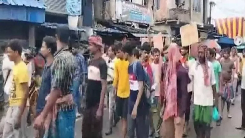 WB: People hold protests against rape, murder of minor girl in South 24 Parganas