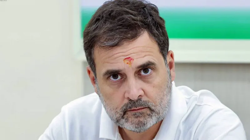 'Complete collapse of law and order in Maharashtra': Rahul Gandhi mourns Baba Siddique's death