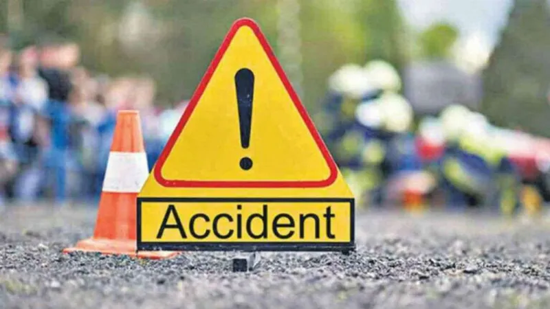 3 killed, 28 injured in bus-truck collision on Jaipur-Delhi highway