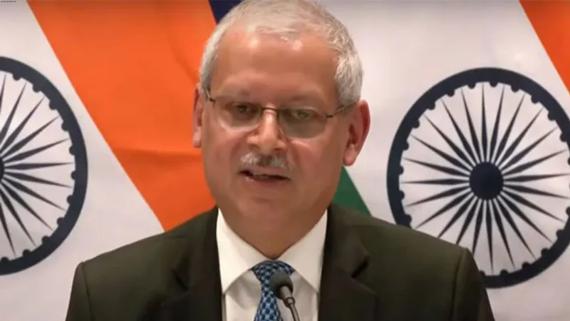 PM Modi announces Invest India Office in Singapore; both countries decide increasing flight connections