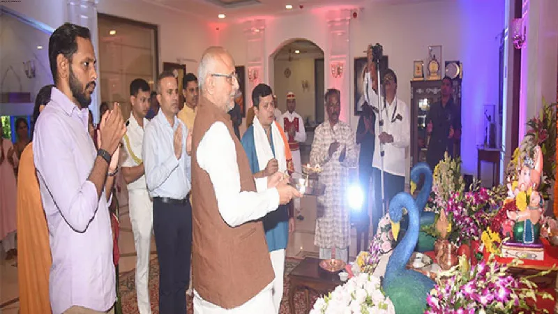 Maharashtra Governor performs Aarti at Raj Bhavan for Ganesh Chaturthi