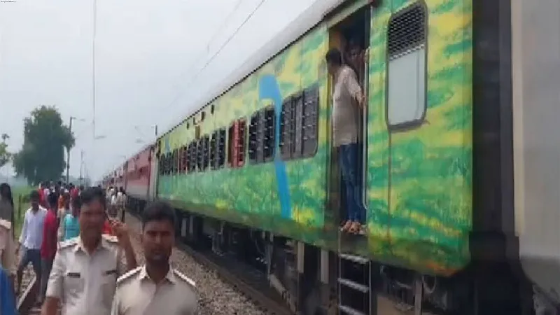 Magadh Express train coaches decouple mid-journey in Bihar's Buxar; no injuries reported