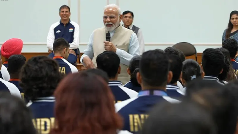 PM Modi meets Indian Paralympics contingent at his residence